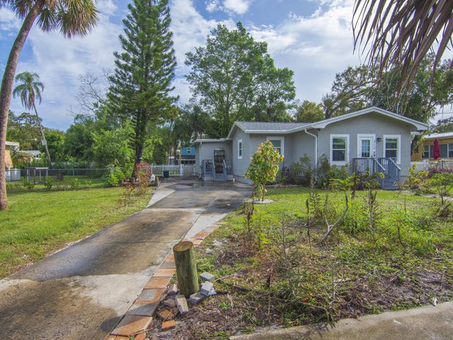 712 S 9th Street, Fort Pierce, FL 34950