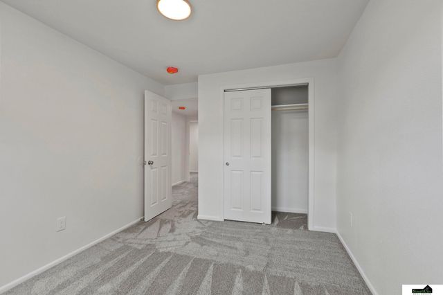 900 W Dawes Avenue, Lincoln, NE 68521