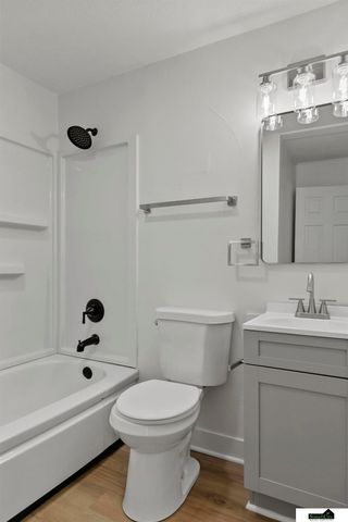 900 W Dawes Avenue, Lincoln, NE 68521