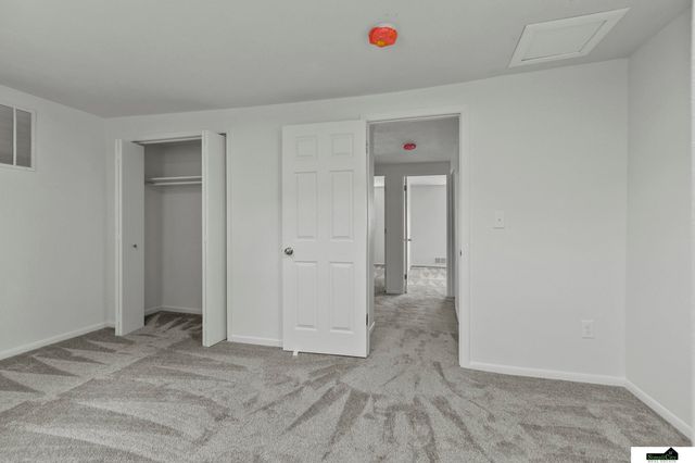 900 W Dawes Avenue, Lincoln, NE 68521