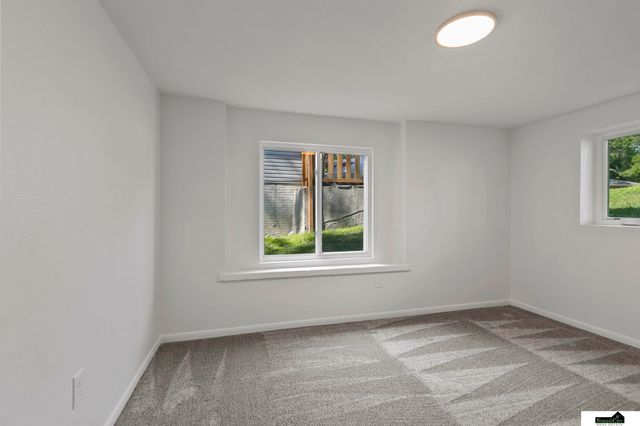 900 W Dawes Avenue, Lincoln, NE 68521