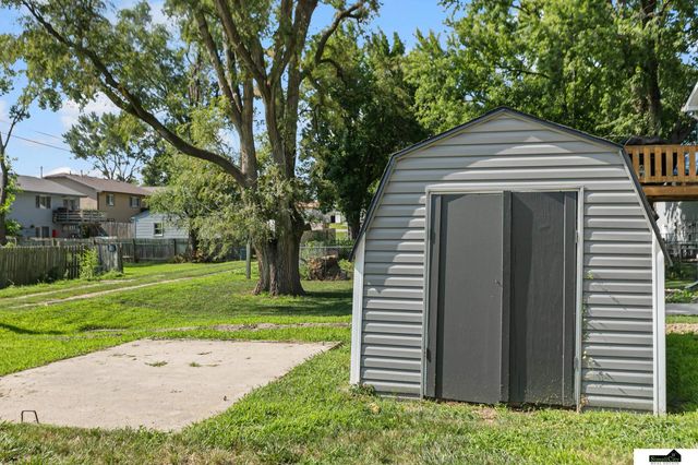 900 W Dawes Avenue, Lincoln, NE 68521