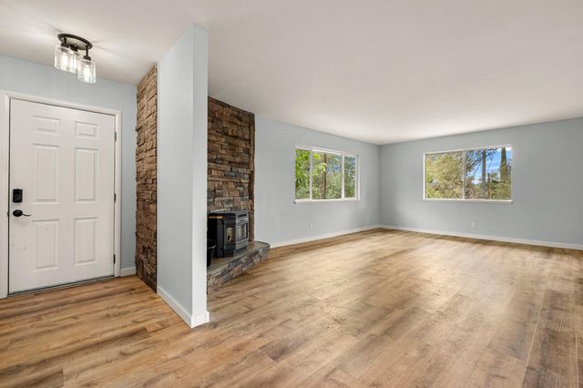 1200 Cebu Ln, Placerville, CA 95667