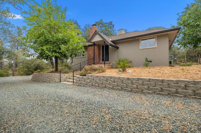 1200 Cebu Ln, Placerville, CA 95667