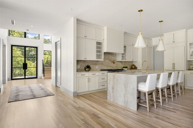 6984 Santa Barbara Drive, Dallas, TX 75214