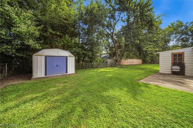 33450 Willowick Drive, Eastlake, OH 44095