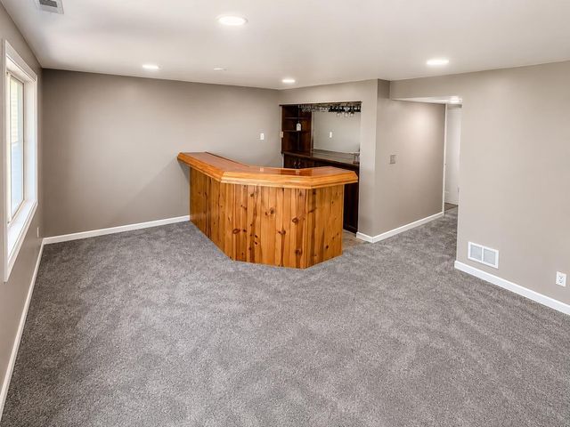 2192 Tower Court, Woodbury, MN 55125