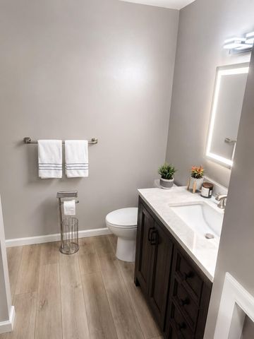 2192 Tower Court, Woodbury, MN 55125