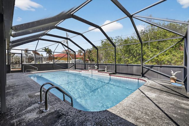 459 SE Nome Drive, Port St. Lucie, Port St Lucie, FL 34984