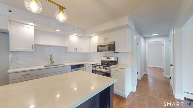 1920 Hartford Turnpike, North Haven, CT 06473