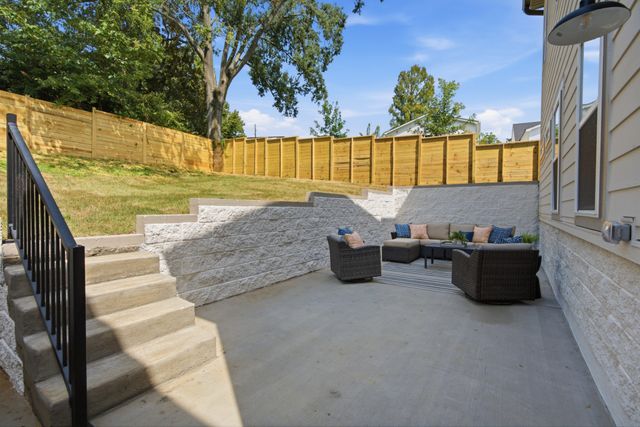 1522 Dugger Dr, Nashville, TN 37206