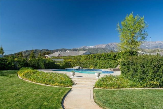 38161 Butterfly Court, Yucaipa, CA 92399