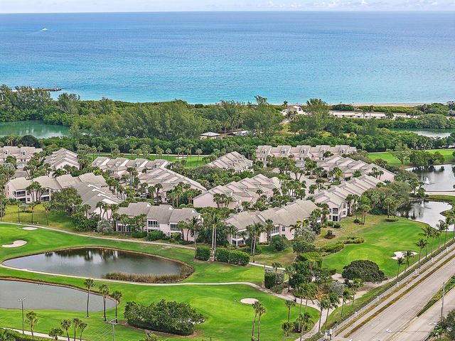 2608 Fairway Drive N, Jupiter, FL 33477
