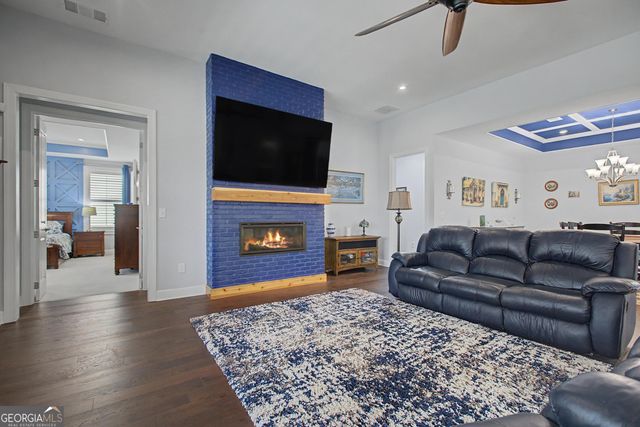 286 Chatuge Drive, Hoschton, GA 30548