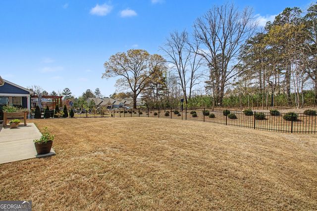 286 Chatuge Drive, Hoschton, GA 30548