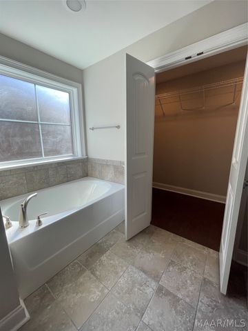 8926 Braxton Lane, Montgomery, AL 36117