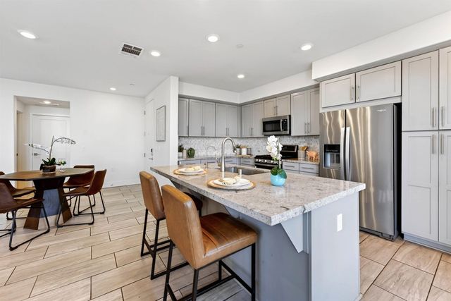 430 Montague Expy 20, Milpitas, CA 95035