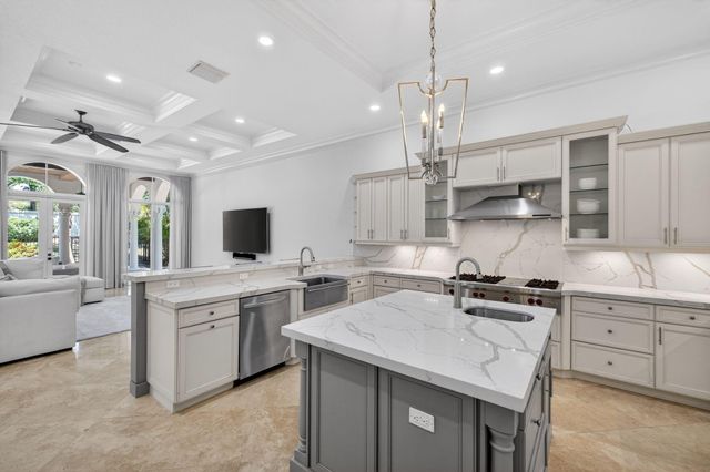 17681 Middlebrook Way, Boca Raton, FL 33496