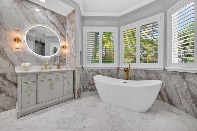 17681 Middlebrook Way, Boca Raton, FL 33496