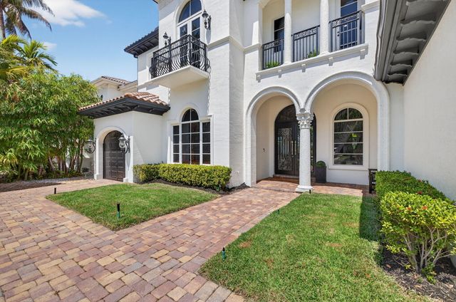 17681 Middlebrook Way, Boca Raton, FL 33496