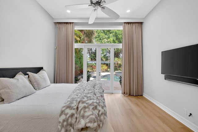 17681 Middlebrook Way, Boca Raton, FL 33496