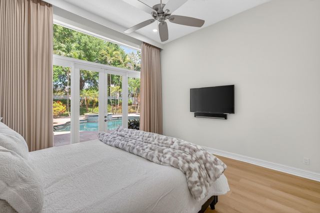 17681 Middlebrook Way, Boca Raton, FL 33496