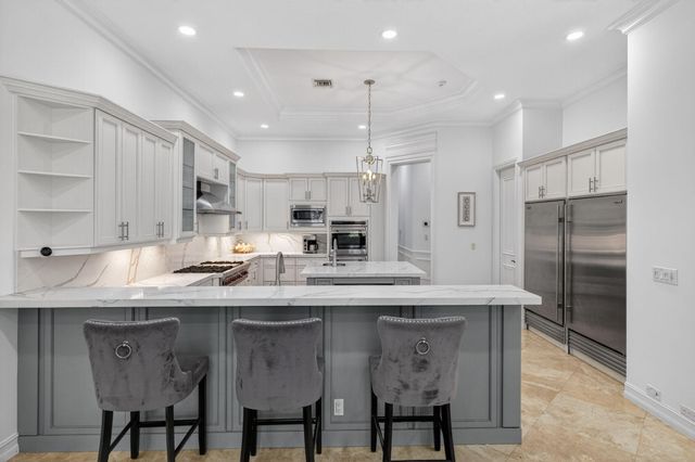 17681 Middlebrook Way, Boca Raton, FL 33496