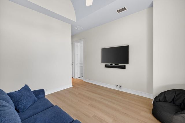 17681 Middlebrook Way, Boca Raton, FL 33496