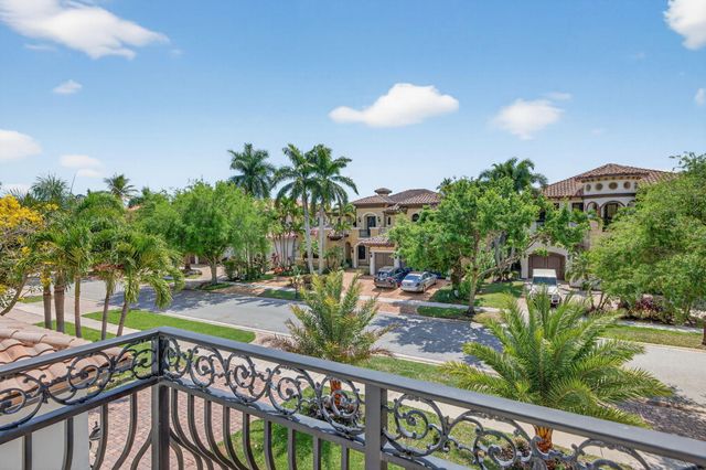 17681 Middlebrook Way, Boca Raton, FL 33496