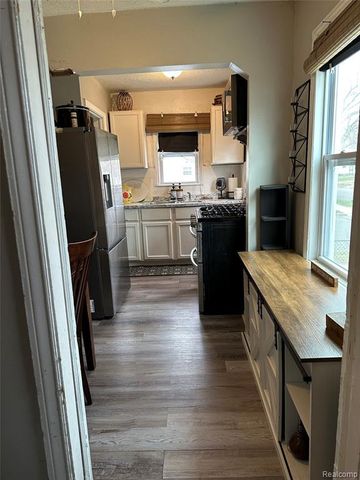 20115 Pelkey Street, Detroit, MI 48205