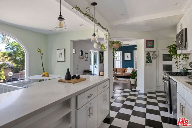 2321 Lake View Avenue, Los Angeles, CA 90039