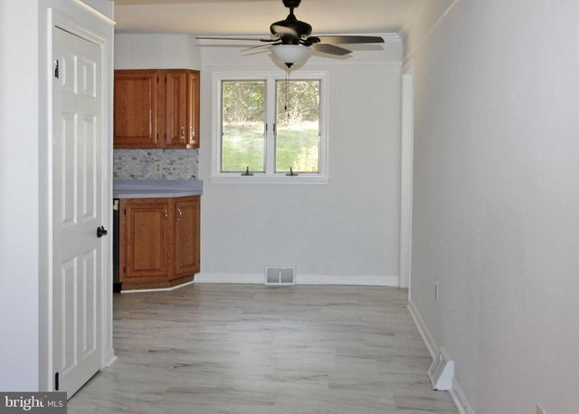 20 LONGVIEW DR, Newark, DE 19711