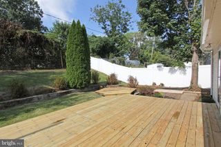 20 LONGVIEW DR, Newark, DE 19711