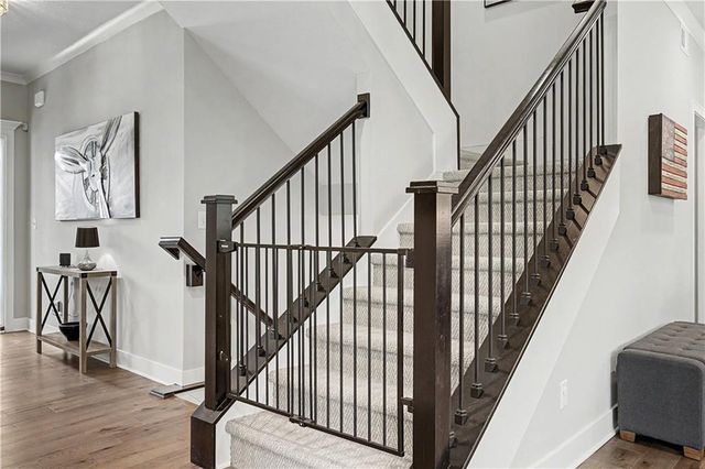 1422 SW Georgetown Drive, Lee's Summit, MO 64082