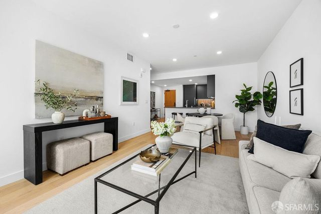 3620 Cesar Chavez Street 303, San Francisco, CA 94110