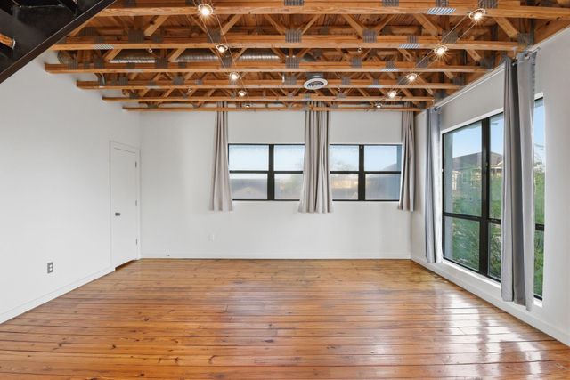 931 Alexander Street, Houston, TX 77008