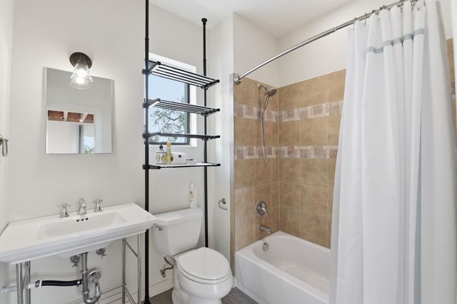 931 Alexander Street, Houston, TX 77008