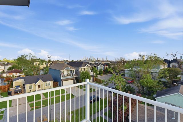 931 Alexander Street, Houston, TX 77008