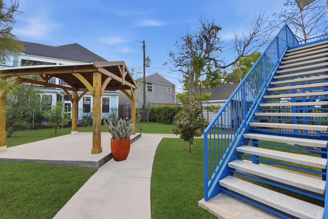 931 Alexander Street, Houston, TX 77008