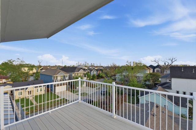 931 Alexander Street, Houston, TX 77008