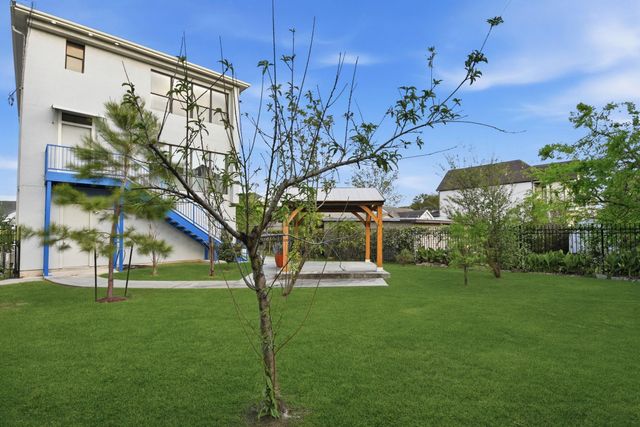 931 Alexander Street, Houston, TX 77008