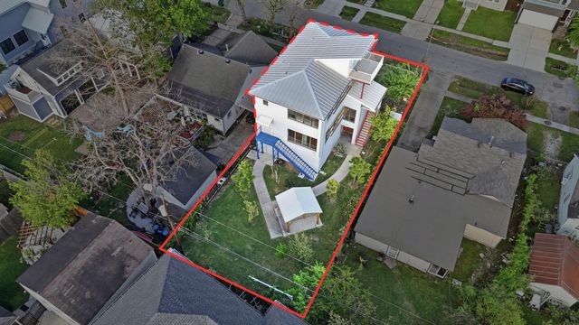 931 Alexander Street, Houston, TX 77008