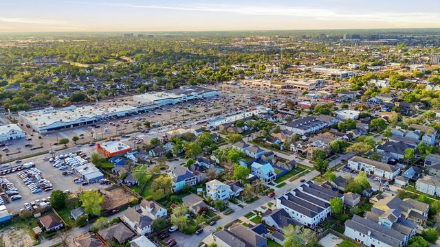 931 Alexander Street, Houston, TX 77008