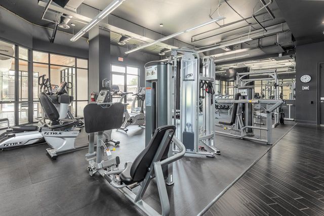 717 S Riverside Dr Apt 506, Memphis, TN 38103