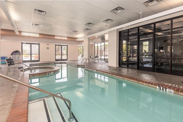 717 S Riverside Dr Apt 506, Memphis, TN 38103