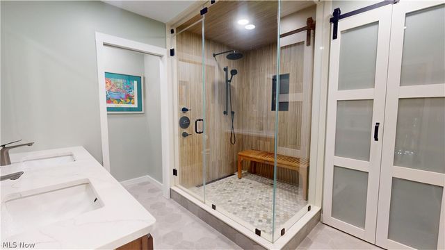 5726 Rock Point Circle, North Ridgeville, OH 44039