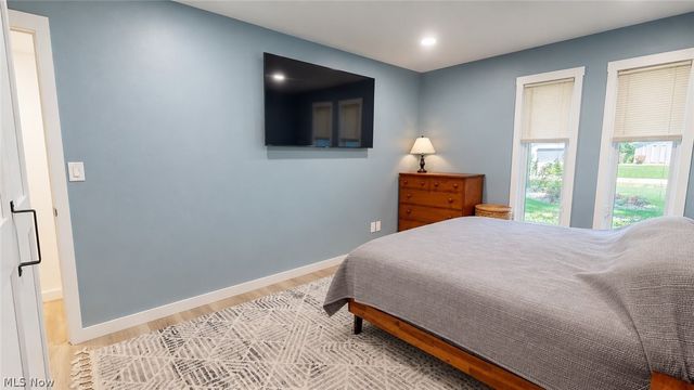 5726 Rock Point Circle, North Ridgeville, OH 44039