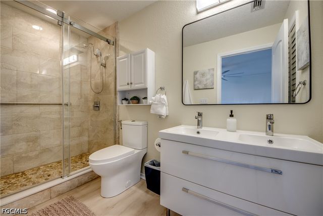 2920 NW 25th LN, Cape Coral, FL 33993