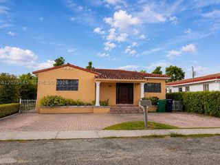 6488 SW 25th St 1, Miami, FL 33155