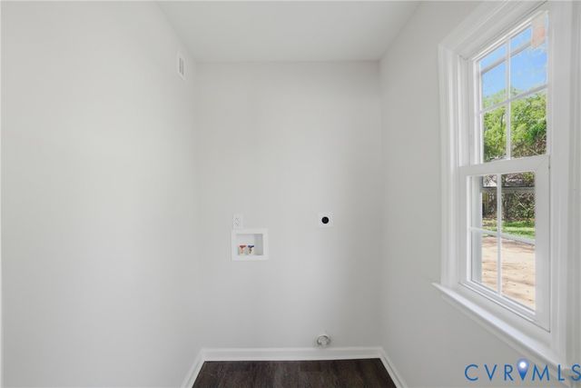 2205 Dublin St, Hopewell, VA 23860